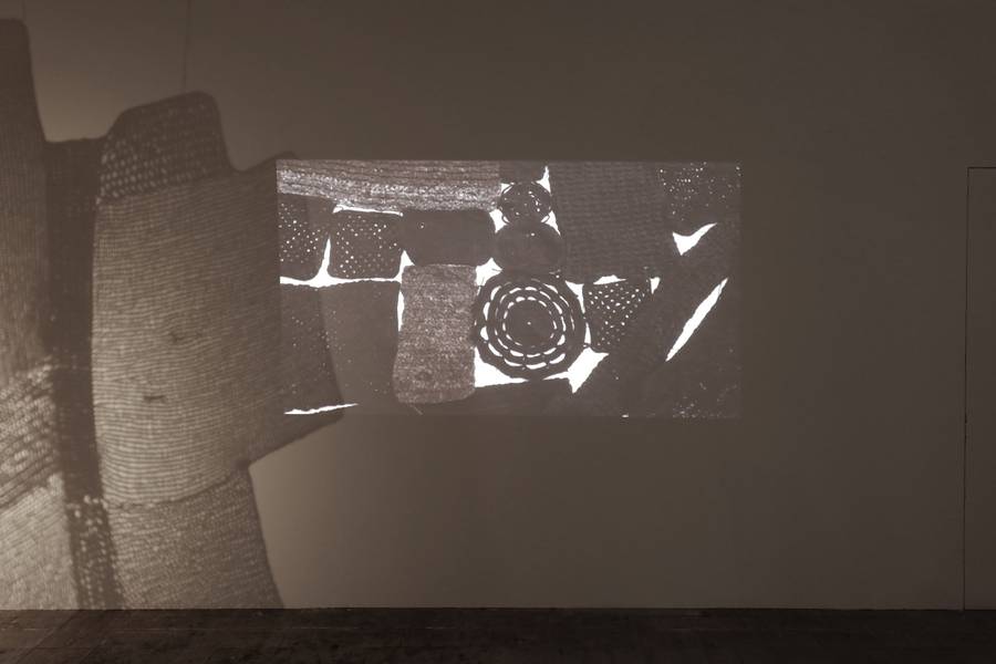 Paula Baeza Pailamilla, Kurü Mapu [Black Land], 2018, installation view, 11th Berlin Biennale, KW Institute for Contemporary Art, 5.9.–1.11.2020, photo: Silke Briel
