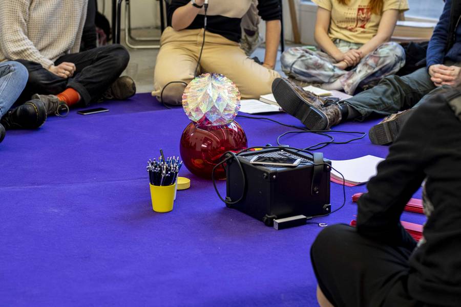 Feminist Health Care Research Group (Inga Zimprich/Julia Bonn) and Sickness Affinity Group, The Fatigued Compassionate Oracle: Q&amp;A, 8.2.2020, participative format, 11th Berlin Biennale c/o ExRotaprint, photo: Mathias Völzke
